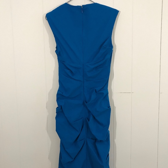 LE CHATEAU Dress - Picture 3 of 4